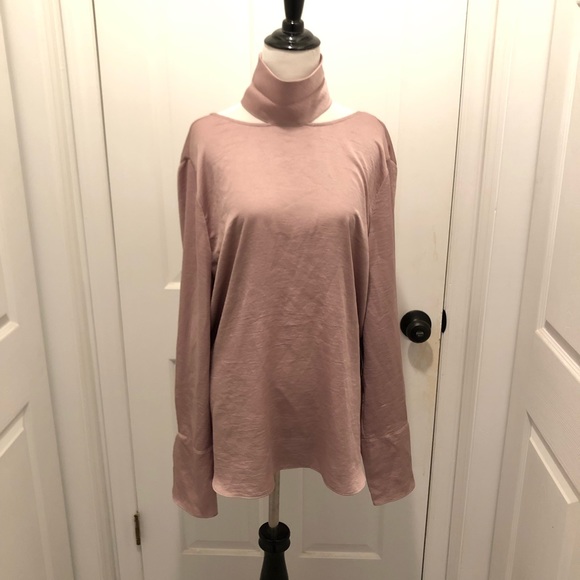 Trouve Tops - 💖Trouve Open Back Top with Collar Detailing SZ XL
